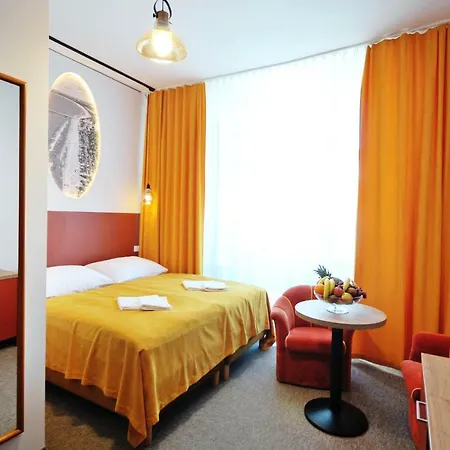 게스트하우스 Dom Zdrojowy Amber 슈비노우이스쳬